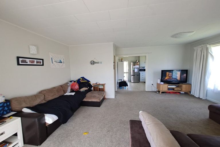 Photo of property in 1/183 Seaview Road, Westown, New Plymouth, 4310