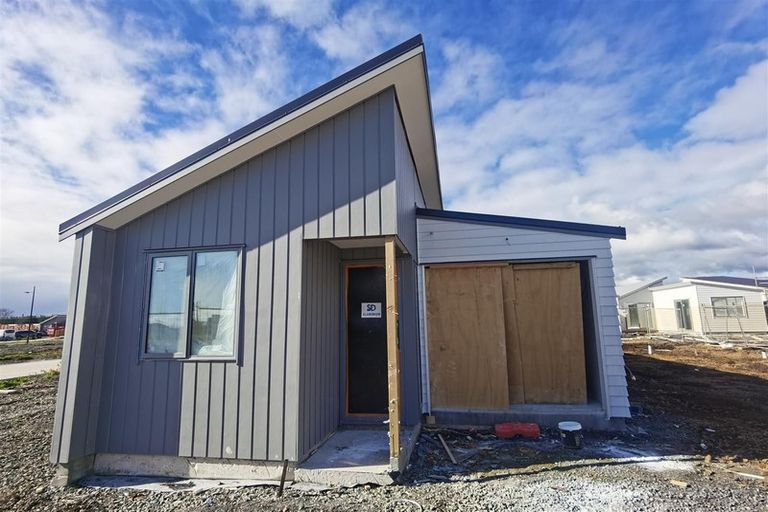 Photo of property in 6 Fredrick Hanson Road, Papakura, 2110