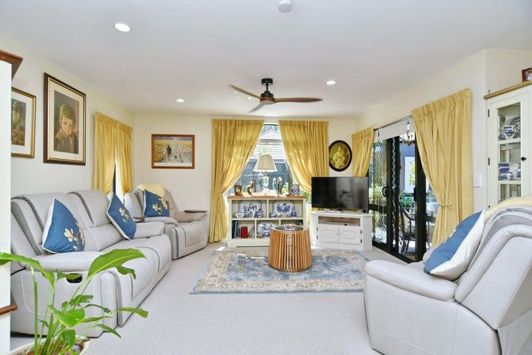 Photo of property in 17f Matawai Close, Rangiora, 7400