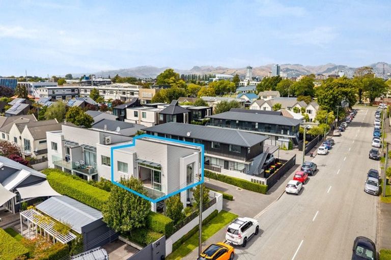 Photo of property in 26 Springfield Road, Saint Albans, Christchurch, 8014