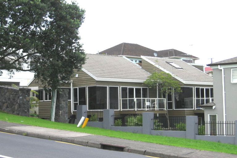 Photo of property in 1/11 Laings Road, Bucklands Beach, Auckland, 2012