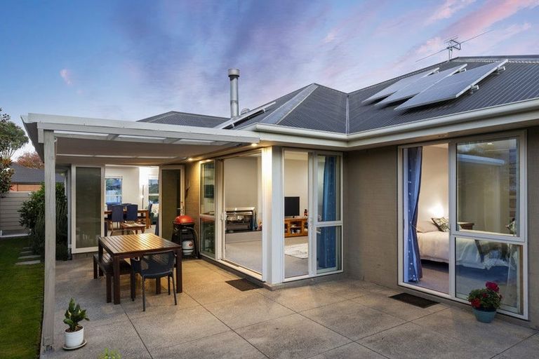 Photo of property in 35 Brookfield Drive, Northwood, Christchurch, 8051