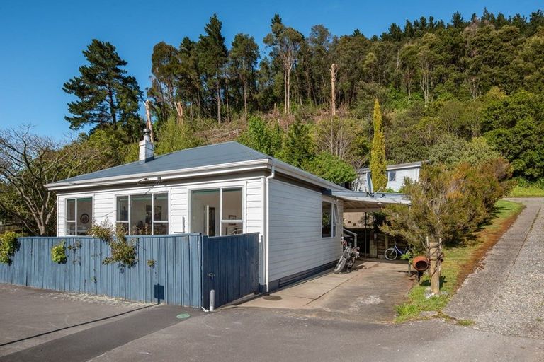 Photo of property in 83 Main Rd Havelock, Havelock, 7100