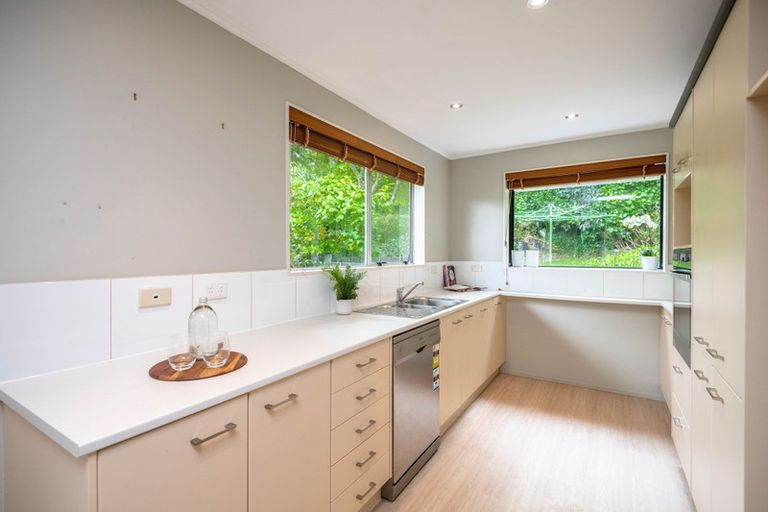 Photo of property in 41 Viewmont Drive, Harbour View, Lower Hutt, 5010