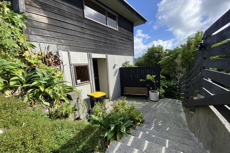 Photo of property in 6 Hawick Street, Karori, Wellington, 6012