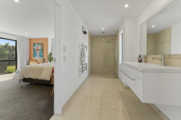 Photo of property in 21 De Bettencor Place, Mount Pisa, Cromwell, 9383