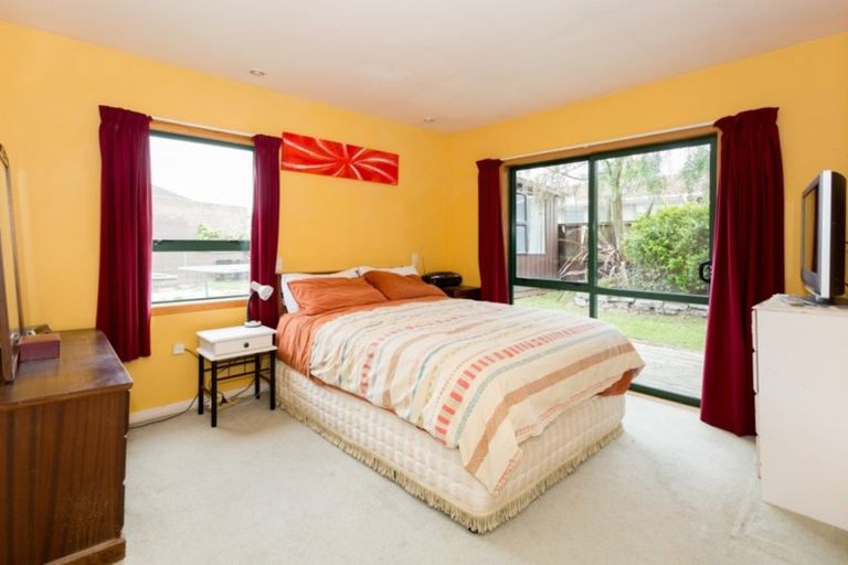 Photo of property in 3 Chilton Drive, Mairehau, Christchurch, 8052