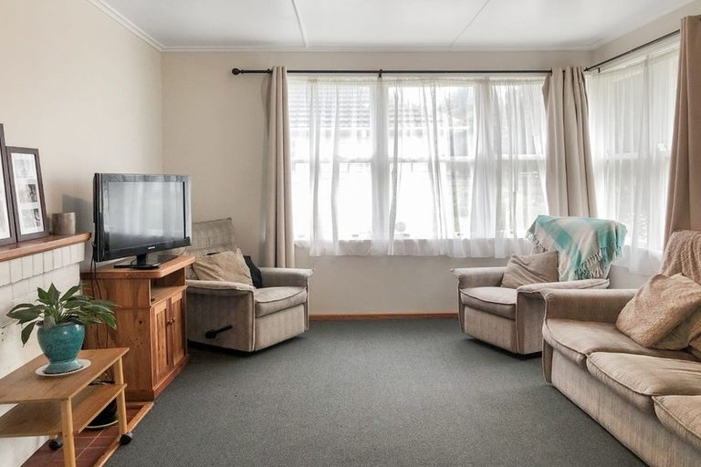 Photo of property in 73 Harper Street, Gonville, Whanganui, 4501