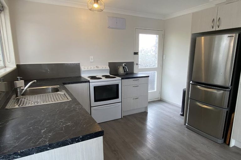 Photo of property in 1/21 Salford Avenue, Redwood, Christchurch, 8051