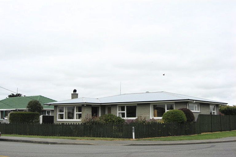Photo of property in 229 Northbrook Road, Rangiora, 7400