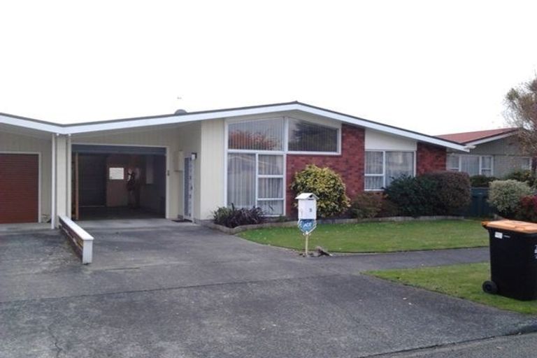Photo of property in 3 Edwards Place, Terrace End, Palmerston North, 4410