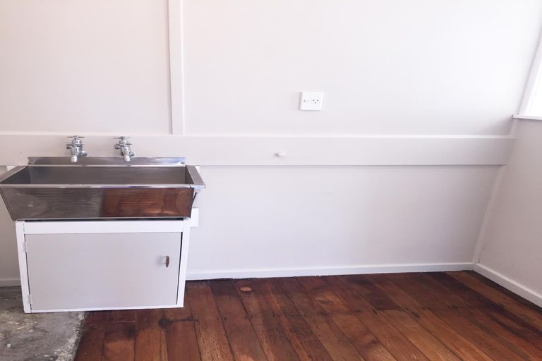 Photo of property in 43b Third Avenue, Avenues, Whangarei, 0110