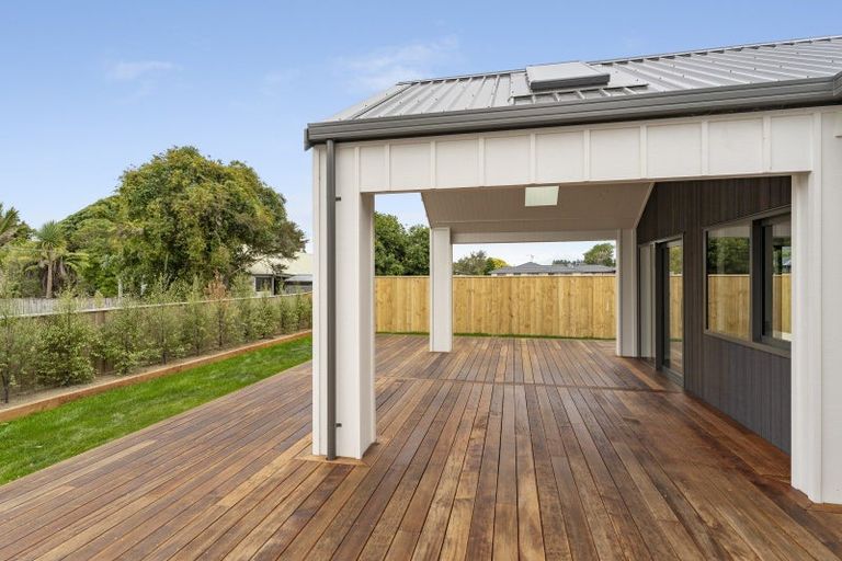 Photo of property in 10 Te Puke Te Ao Way, Otaki, 5512