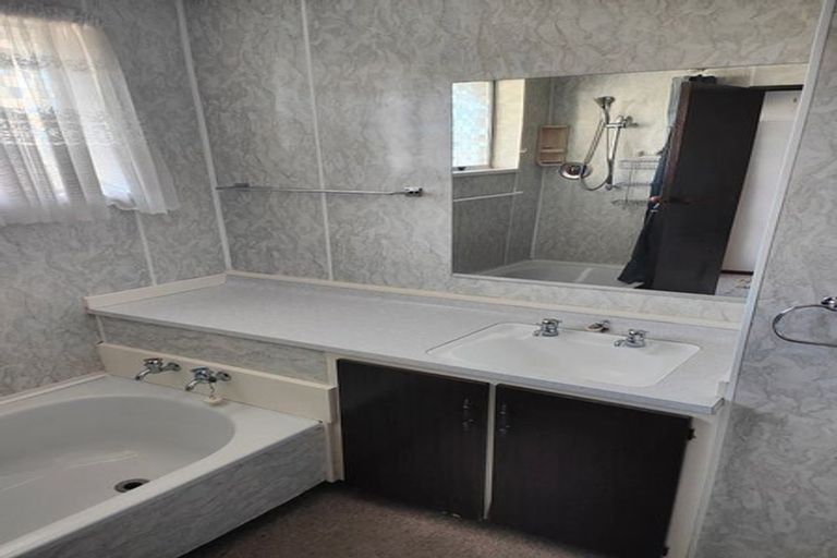 Photo of property in 14f Wesley Street, South Dunedin, Dunedin, 9012