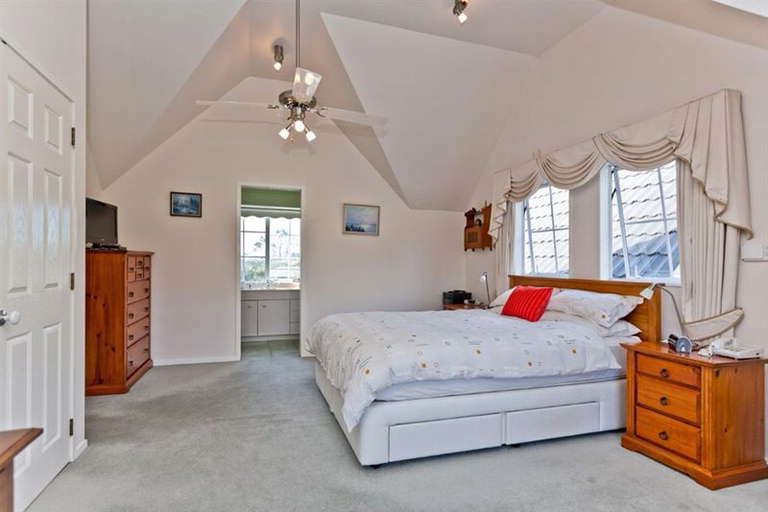 Photo of property in 10/199 Birdwood Road, Massey, Auckland, 0614