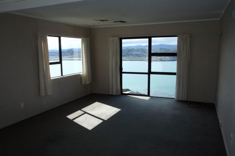 Photo of property in 81 View Road, Houghton Bay, Wellington, 6023