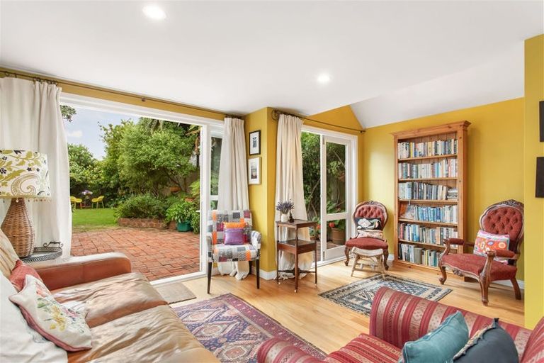 Photo of property in 4 Stoke Street, Sumner, Christchurch, 8081