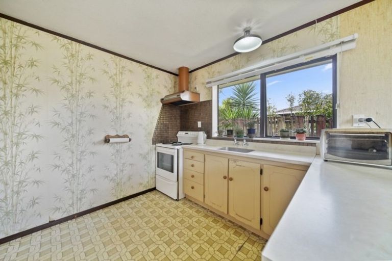 Photo of property in 2/7 King Edward Avenue, Papakura, 2110