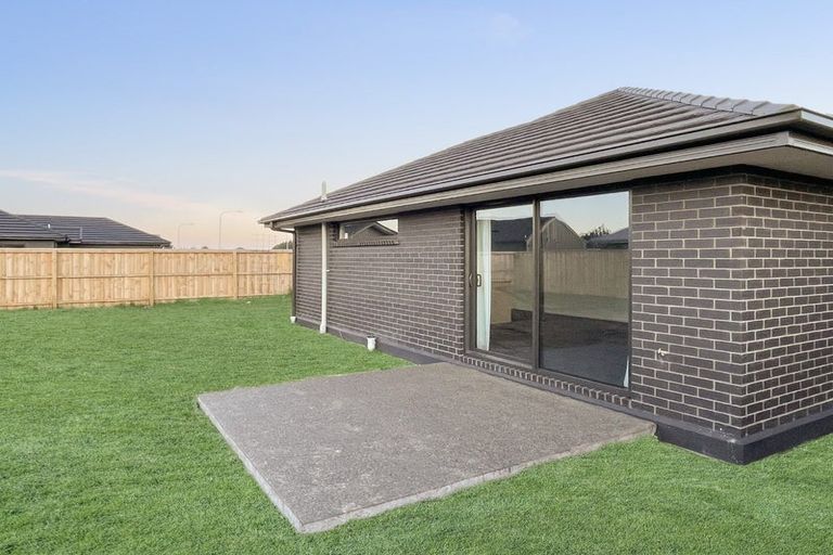 Photo of property in 12 Yates Place, Amberley, 7410