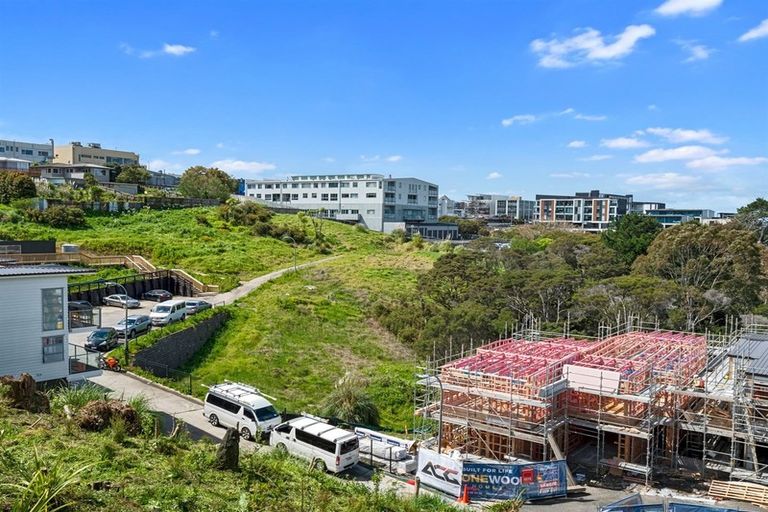 Photo of property in 10 Huka Road, Birkenhead, Auckland, 0626