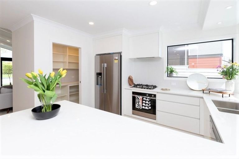 Photo of property in 12 Edwin Street, St Andrews, Hamilton, 3200