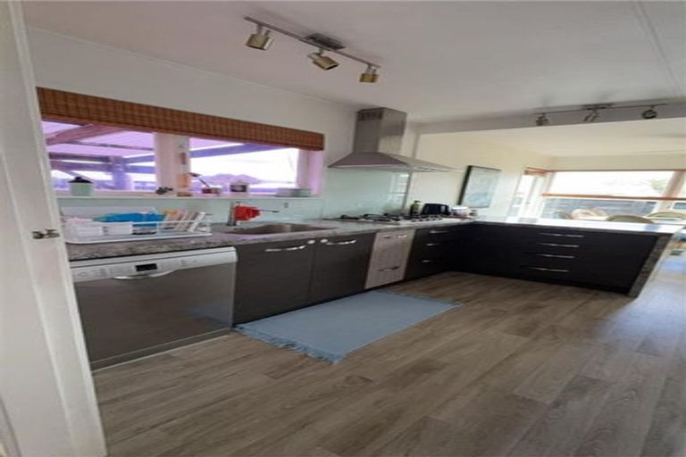 Photo of property in 32 Mcintyre Avenue, Fenton Park, Rotorua, 3010