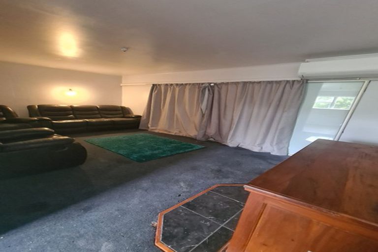 Photo of property in 52 Bell Street, Tawa, Wellington, 5028