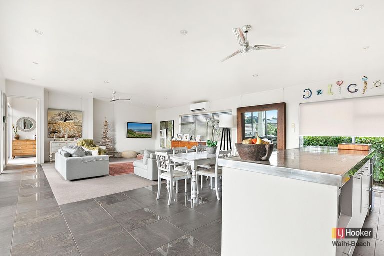 Photo of property in 10b Longboard Drive, Waihi Beach, 3611