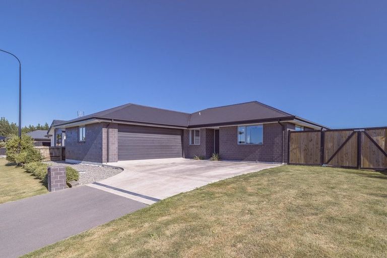 Photo of property in 15 Fairbairn Road, Rolleston, 7614