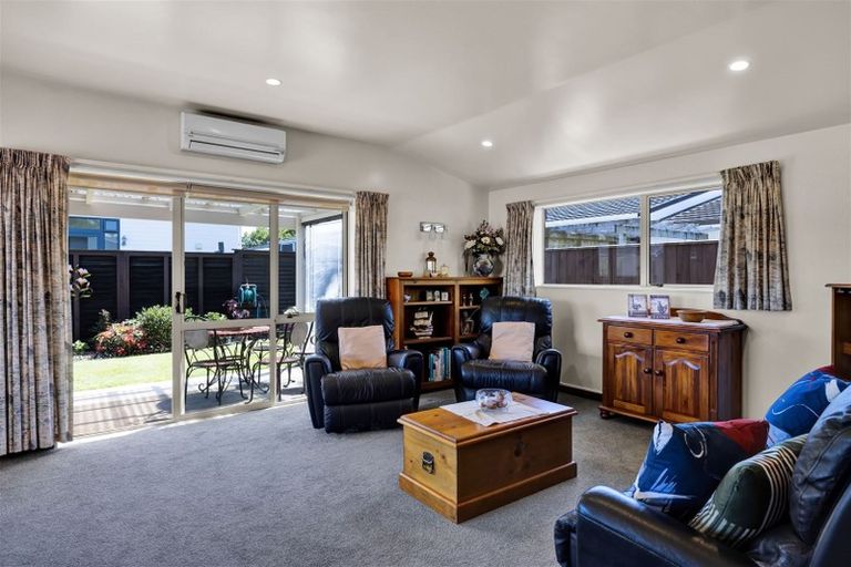 Photo of property in 70 Doone Street, Lynmouth, New Plymouth, 4310