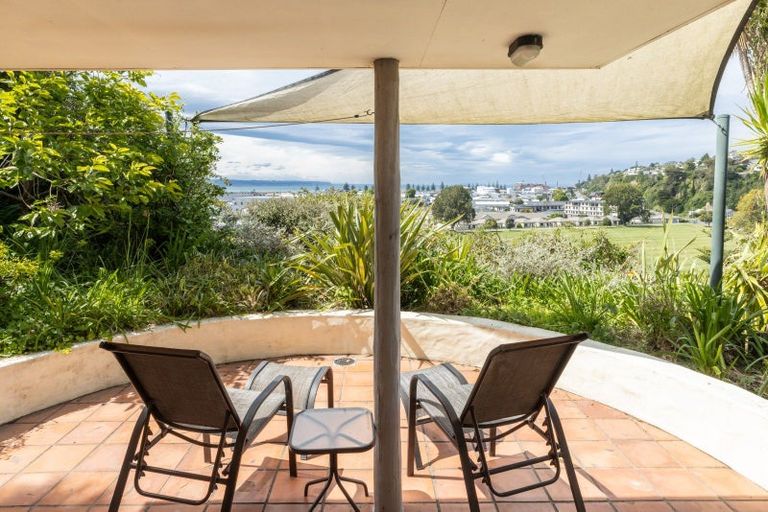 Photo of property in 15 Hospital Lane, Hospital Hill, Napier, 4110