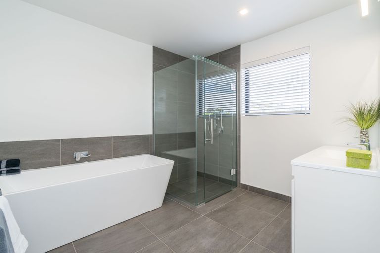 Photo of property in 8 Erica Crescent, Mosgiel, 9024