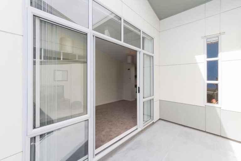 Photo of property in Dixonlane Apartments, 11/7 Feltex Lane, Te Aro, Wellington, 6011