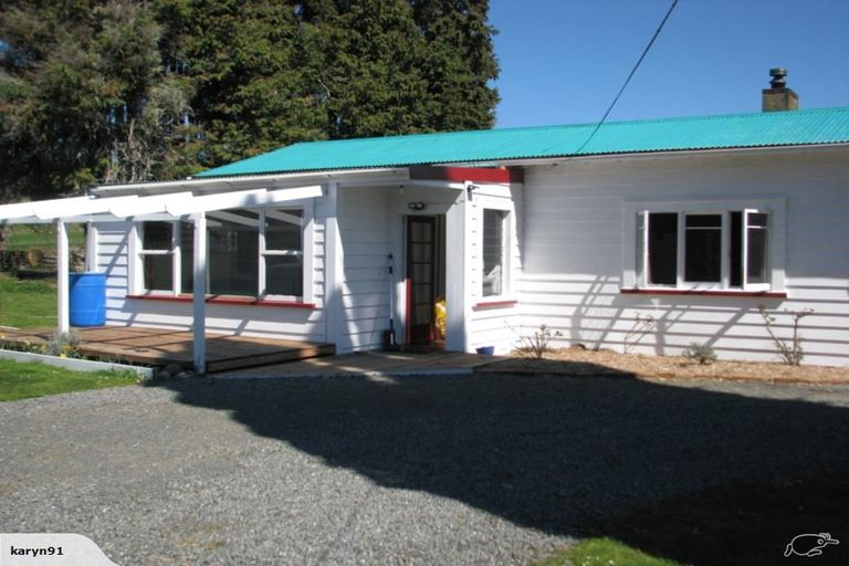 Photo of property in 4 Terrace Street, Matawai, 4075