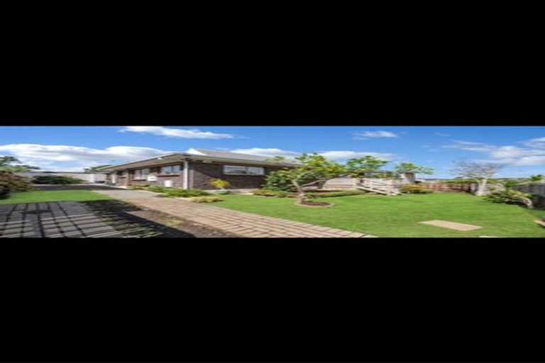 Photo of property in 1/16 Archmillen Avenue, Pakuranga Heights, Auckland, 2010