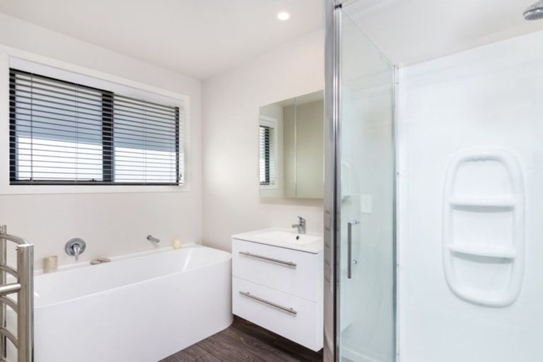 Photo of property in 48 Huka Heights Drive, Rangatira Park, Taupo, 3330