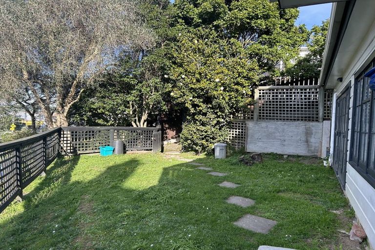 Photo of property in 7 Rodrigo Road, Kilbirnie, Wellington, 6022