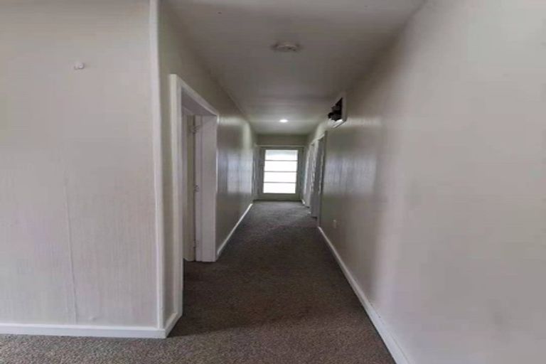 Photo of property in 36 Charlcott Street, Burnside, Christchurch, 8053