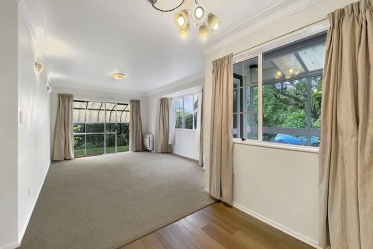 Photo of property in 1/65 Titirangi Road, New Lynn, Auckland, 0600