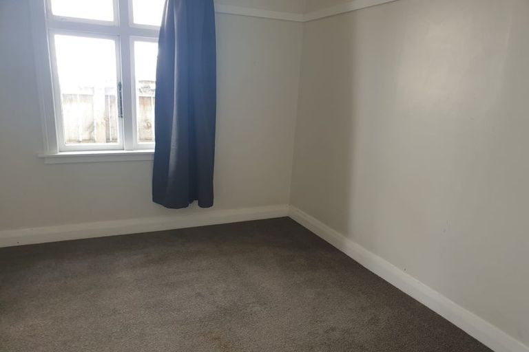 Photo of property in 2 Norna Crescent, Kelburn, Wellington, 6012