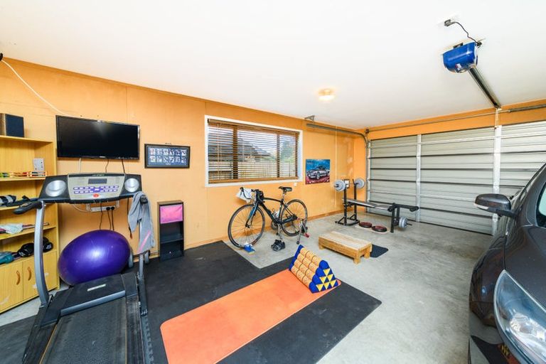 Photo of property in 21 Millbrook Place, Ashhurst, 4810