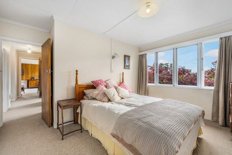 Photo of property in 42 Clifton Terrace, Fitzherbert, Palmerston North, 4410