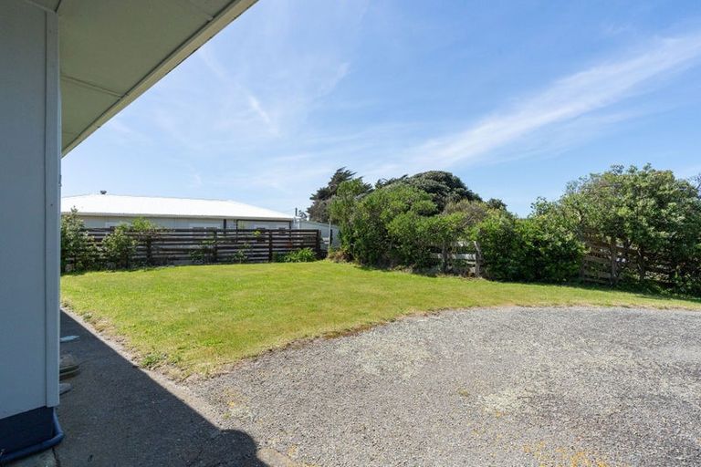 Photo of property in 7 Kent Avenue, Waitarere Beach, Levin, 5510
