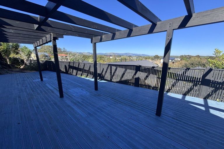 Photo of property in 6 Kea Place, Fitzherbert, Palmerston North, 4410