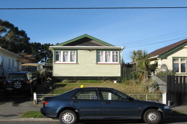 Photo of property in 121 Bowhill Road, New Brighton, Christchurch, 8083