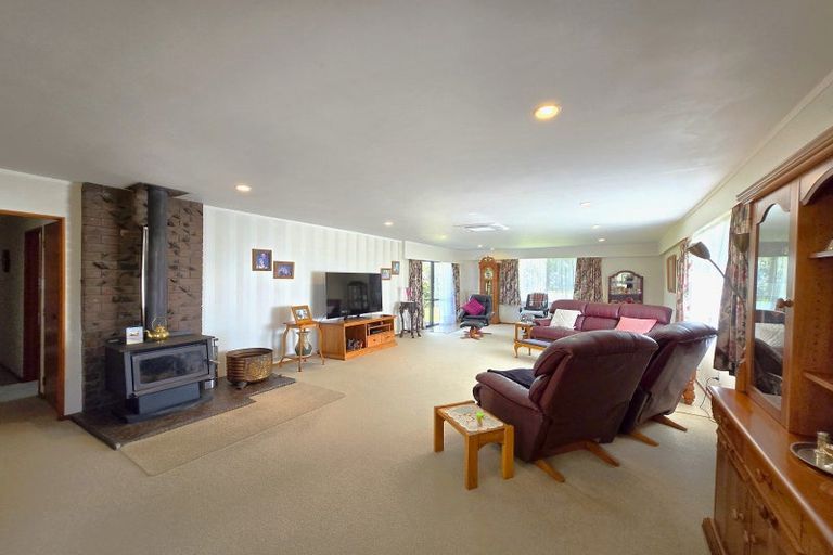 Photo of property in 76 Robertson Road, Ruawai, 0591