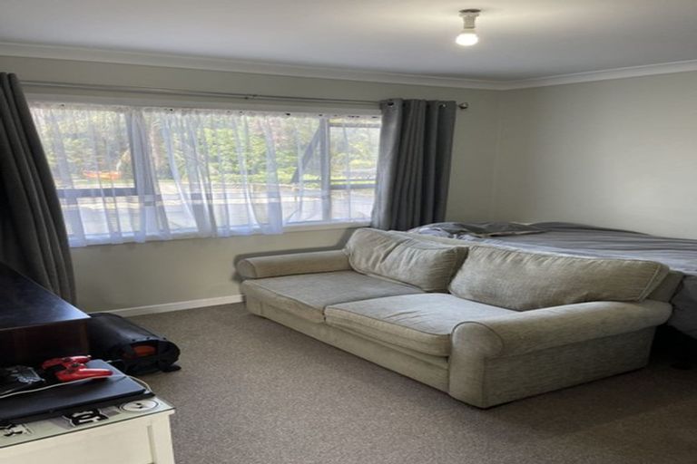 Photo of property in 27 Charles Prevost Drive, The Gardens, Auckland, 2105
