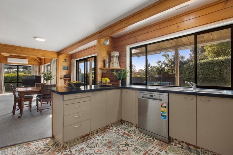 Photo of property in 63 Kayelene Place, Omokoroa, 3114