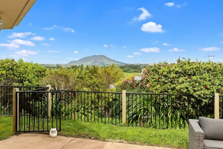 Photo of property in 211 Mountain View Drive, Te Awamutu, 3800