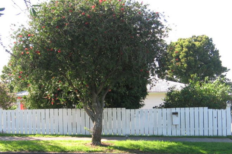 Photo of property in 1/19 Christmas Road, Manurewa, Auckland, 2102